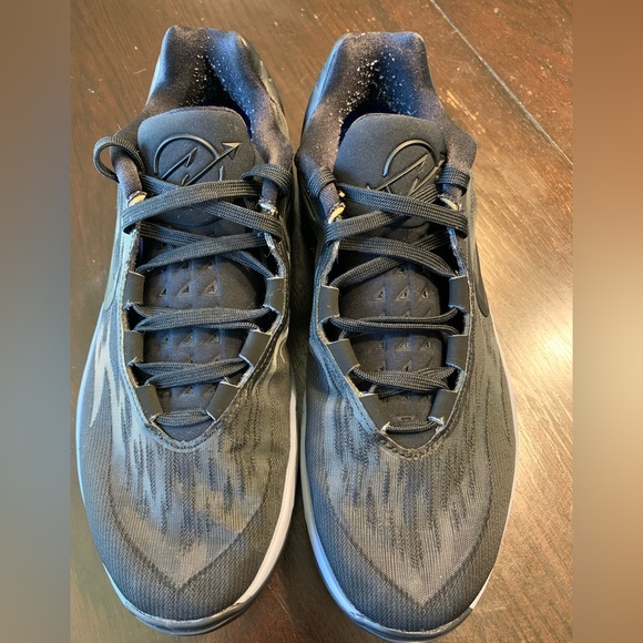 Nike Air Zoom G.T. Cut 2 Basketball shoes - Picture 2 of 9